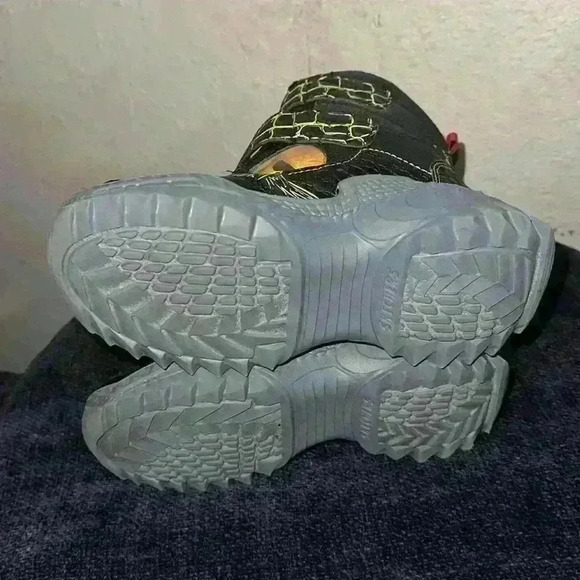 Skechers Skech-Saurus is Boys 13.5 Winter Boots Water Repellant Memory Foam - Picture 4 of 9